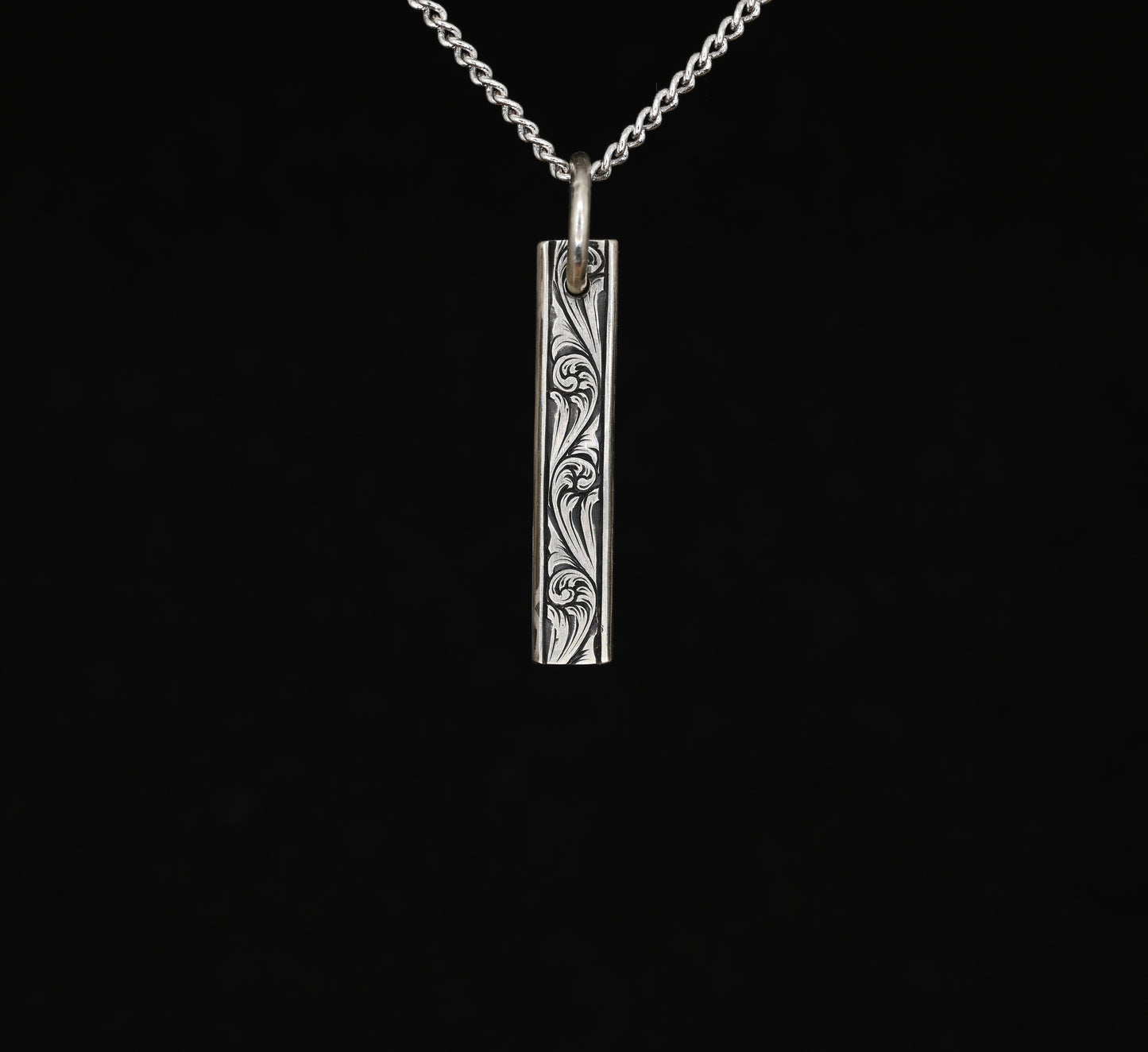 Border Pendant - English Scroll