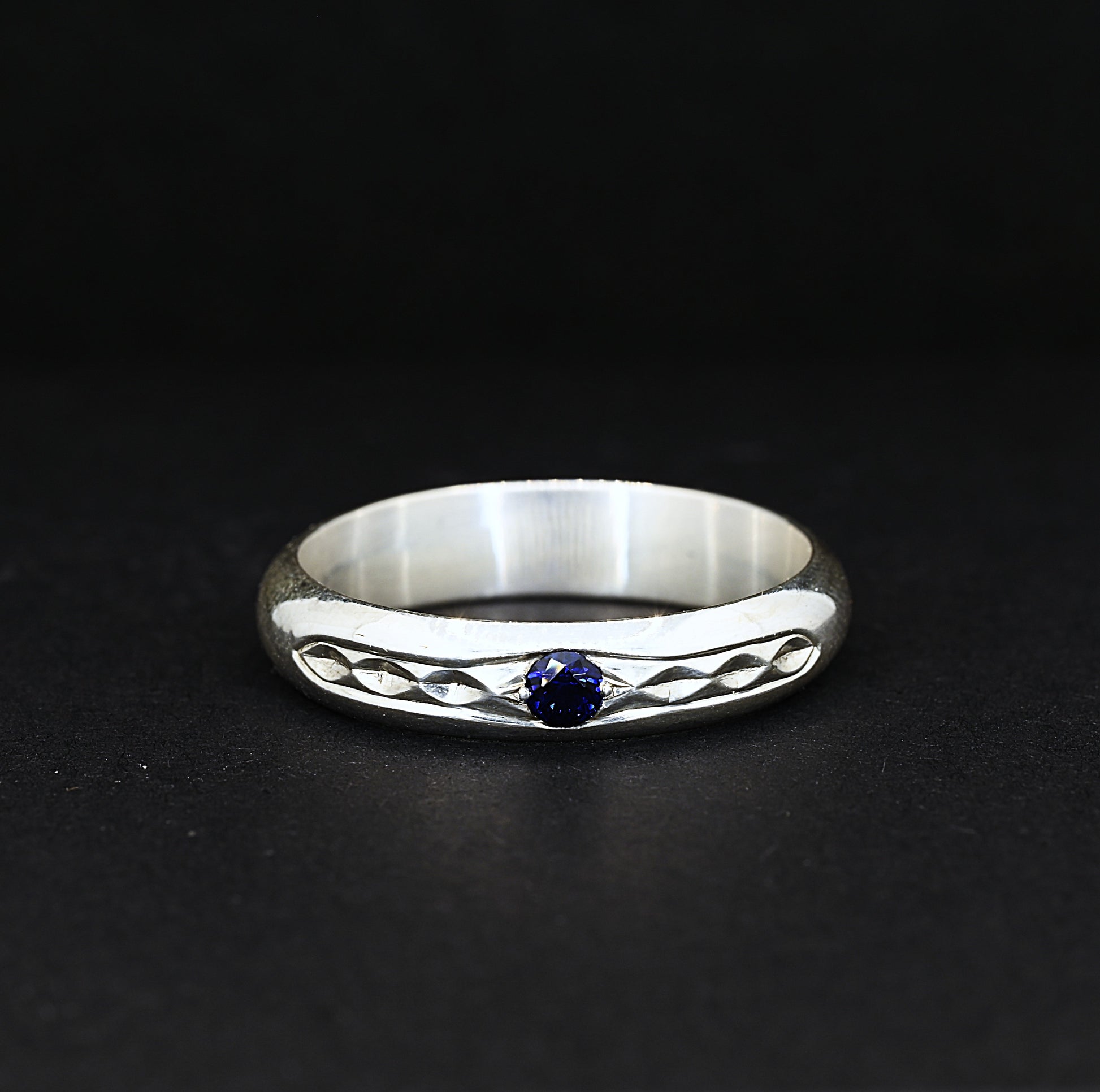 Engraved geometric sapphire ring jewellery
