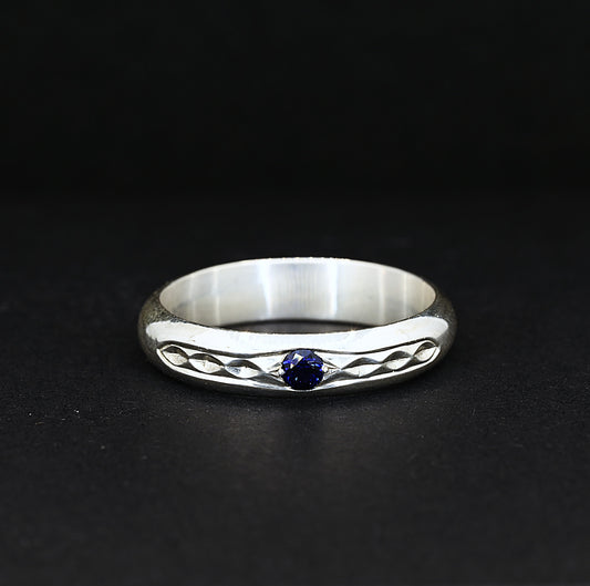 Engraved geometric sapphire ring jewellery