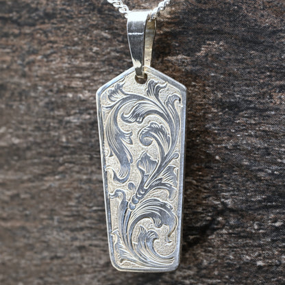 Pentagonal Bright Acanthus Pendant